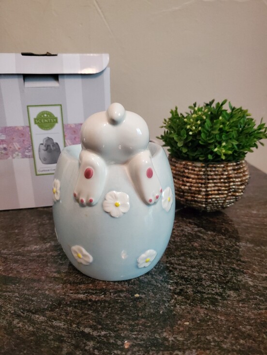 Scentsy Other - Scentsy  Curious Cottontail Warmer.
